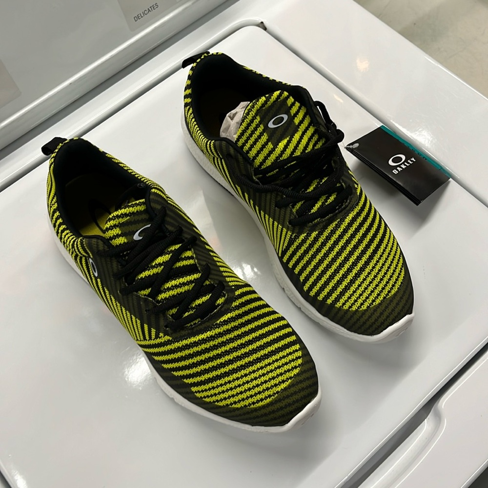 Mens Oakley EV Zero Pattern Sneaker, Size 11